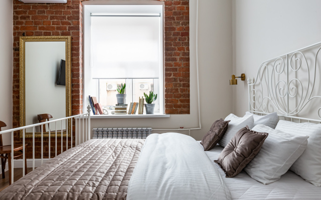 Апартаменты With XIX Century furniture