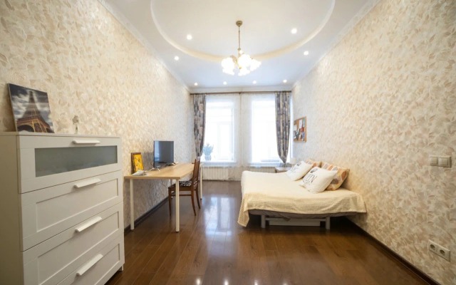 Квартира на пр-те Добролюбова 7/2 В