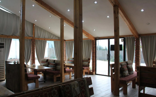 Отель Баттони