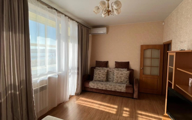 Na Verkhney Naberezhnoy 145/5 Flat (1)