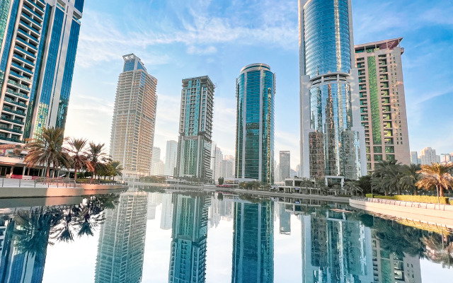 Cosmos Living Elegant Studio Near Dubai Marina Apartments