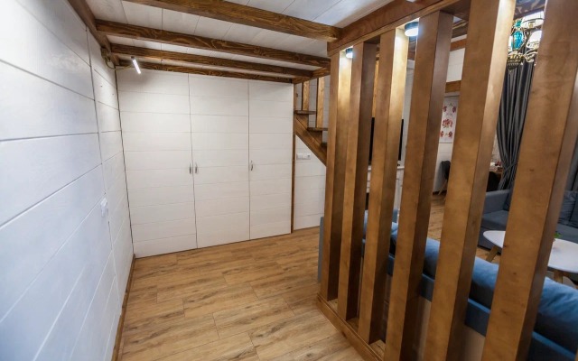 More Rooms Na Ruzheynoy 1 Apartments