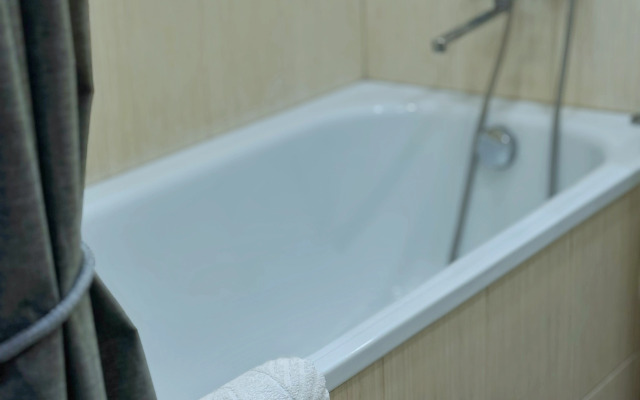 Апартаменты двухкомнатные White Sea Aparts в центре города