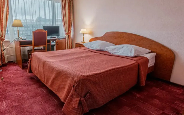 Отель Академическая