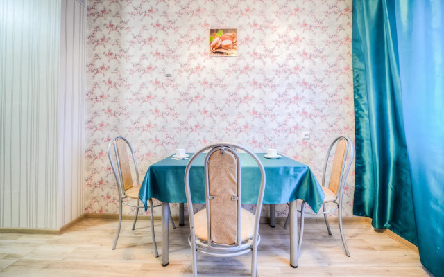 Апартаменты Пять Звёзд Набережная Университет