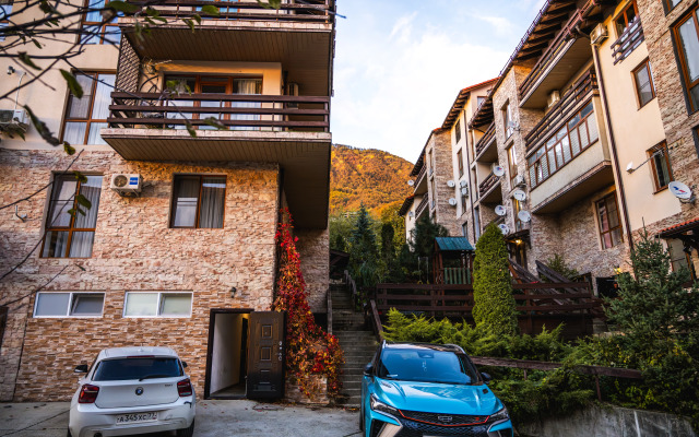 Apartamenty Oplot - Uyutnye s vidovym balkonom 4 Apartments