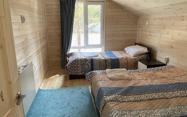 Arhyiz Chalet