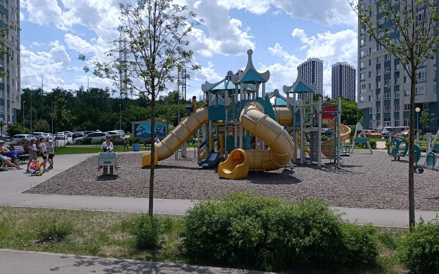 Квартира Бело- зелёная в Аквамарине