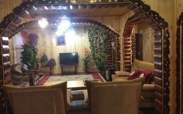 Arhyiz Hotel