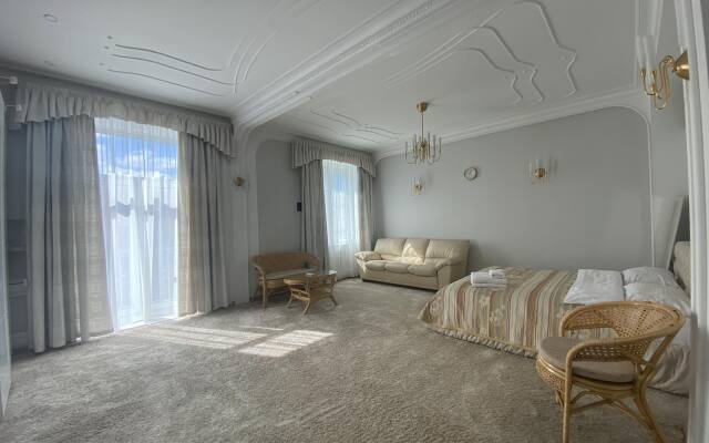 5-komnatnye HomeApart pr-t Nezavisimosti, 13 Apartments