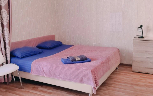 Avrora  Chetyrekhmestny 70 Apartment