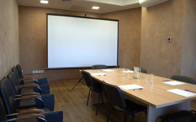 Отель Родники