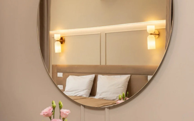 Апартаменты Отель Mirror 4