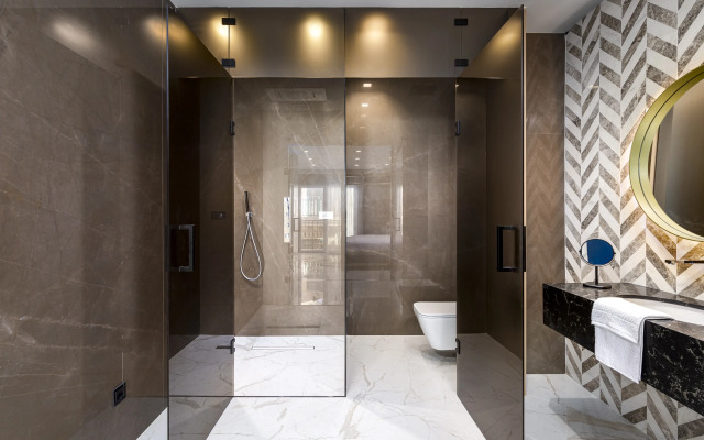 Lure Hotel