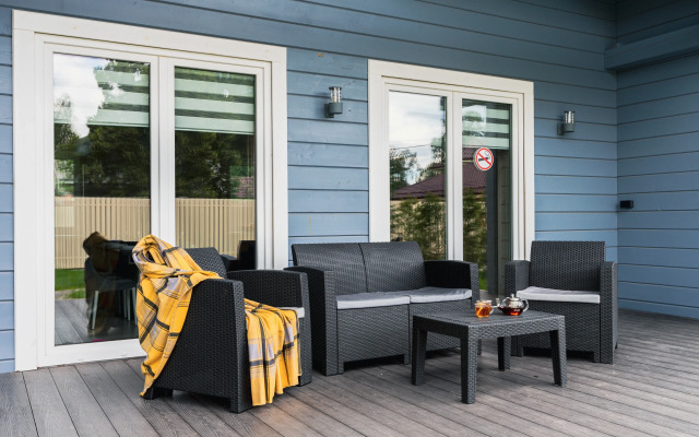 Частный дом Коттедж у озера на Речной