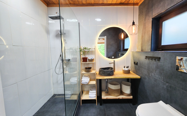 Zhivopisniy ostrov Glamping