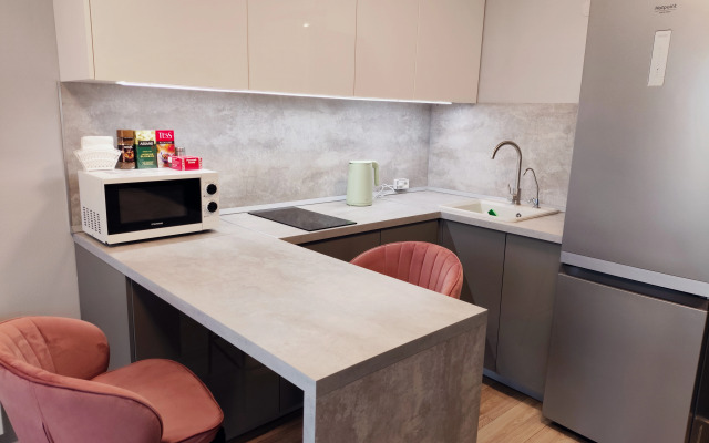 Квартира студия на 17 этаже