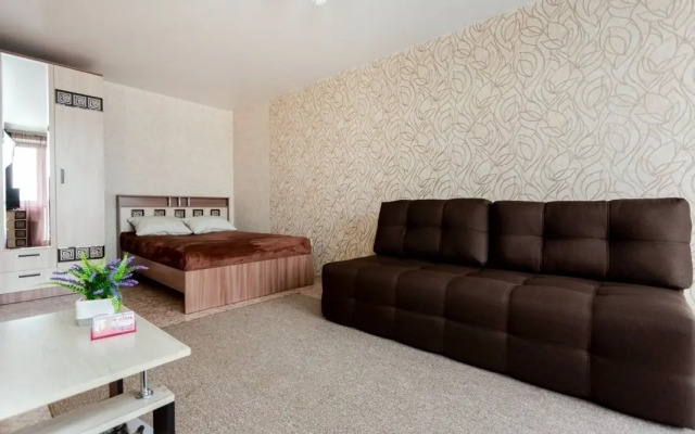 Апартаменты на проспекте Строителей 90