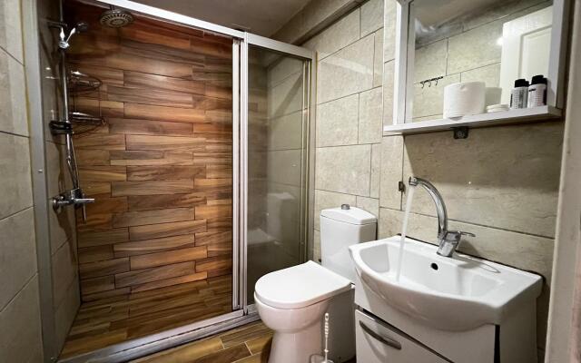 Отель Moon Blue