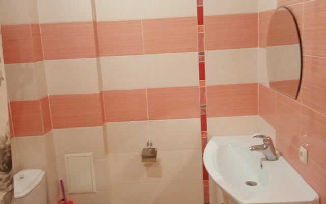 S 2-ya Spalnyamii Kukhney Flat