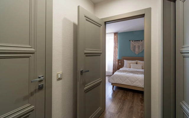 Dve podushki v Pesochnom, Sadovaya, 90 Flat