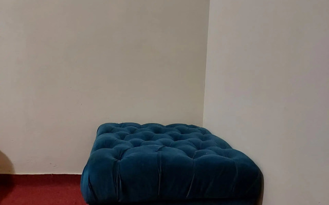 Benitah Capsule Family Rooms and Partitions Hostel