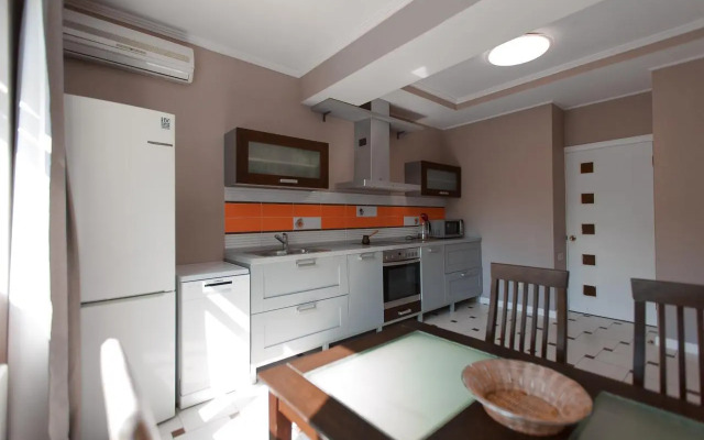 Rivyera Flat