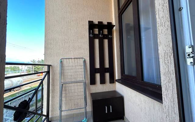 Green Sail Apartments