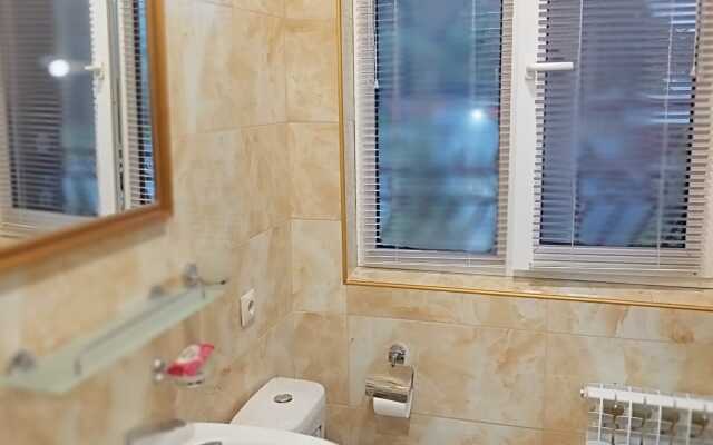 Yolka Hotel