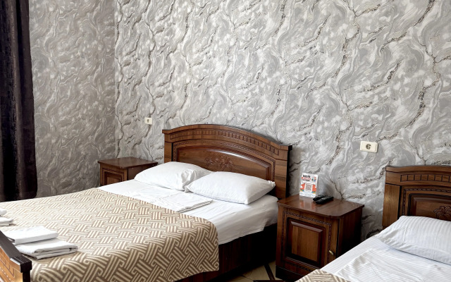 Dvin Guest House