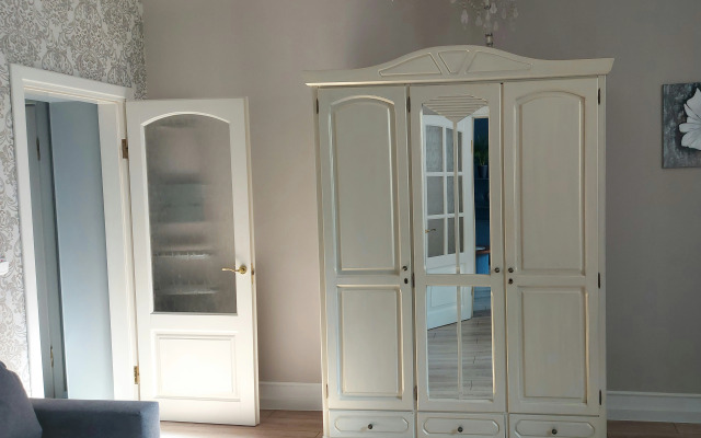 Квартира в центре у парка Луизы