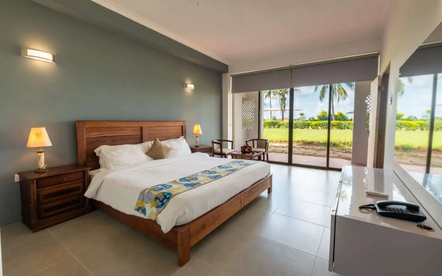 Golden Tulip Dar Es Salaam Hotel