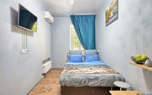 MyhomeYourhome Na Bolshom Kazachyem Pereulke Apartments