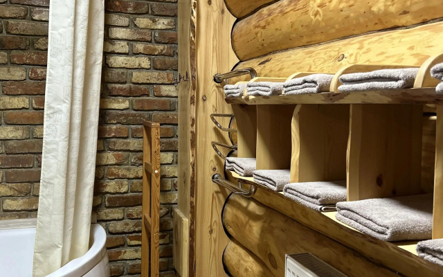 Serebryanye Ruchyi Guest House