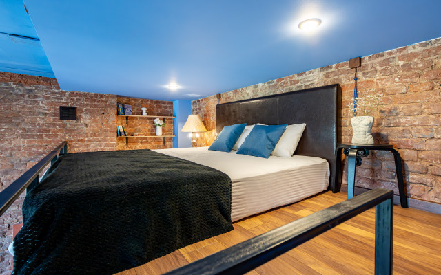 Апартаменты Лофт с Видом на Неву 3