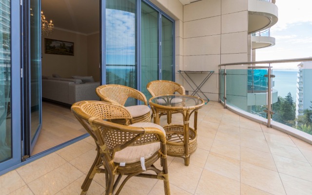 Апартаменты 3-х комнатные в Королевском парке