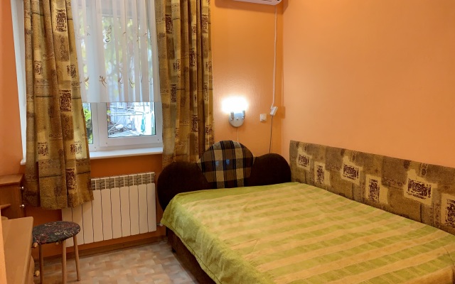 Chetyrekhkomnatnaya Vozle Primorskogo Parka Flat