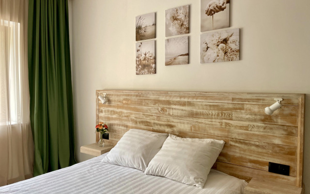 Semeynye Dvukhkomnatnye S Terrasoy Na Glavnaya 21L Apartments
