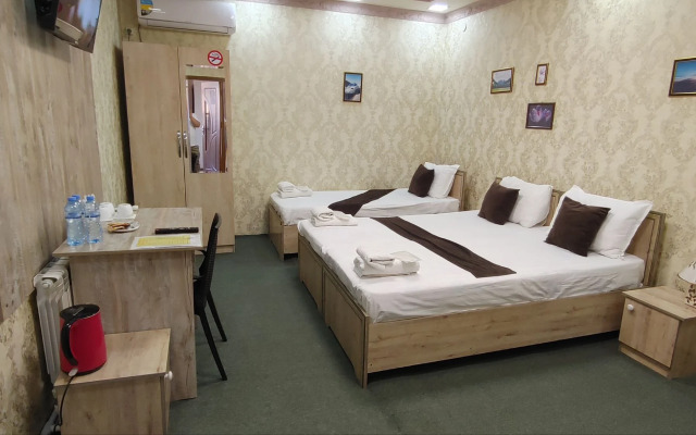 Zafaron Hotel