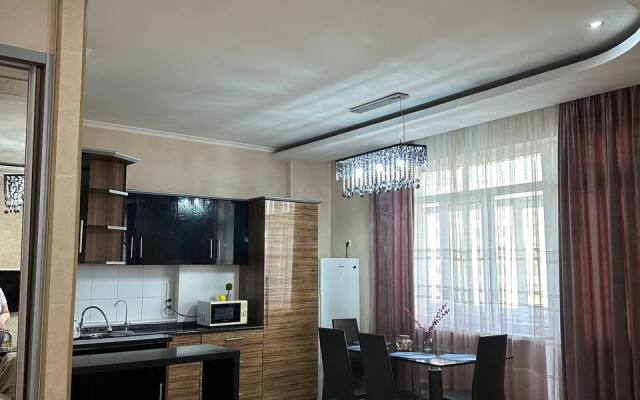 Na Prospekte Kunaeva 36 Blok B Apartments