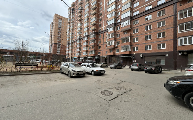 Yevro 2-Kom Krasnokazachyya 76/1-60 Kakdoma V Irkutske Flat