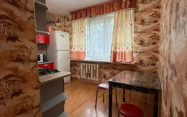 1-Komnatnaya Na Azina 27 Flat