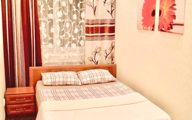 Апартаменты У Площади Ленина