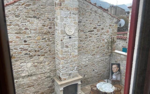Dionysos 1789 Boutique-hotel