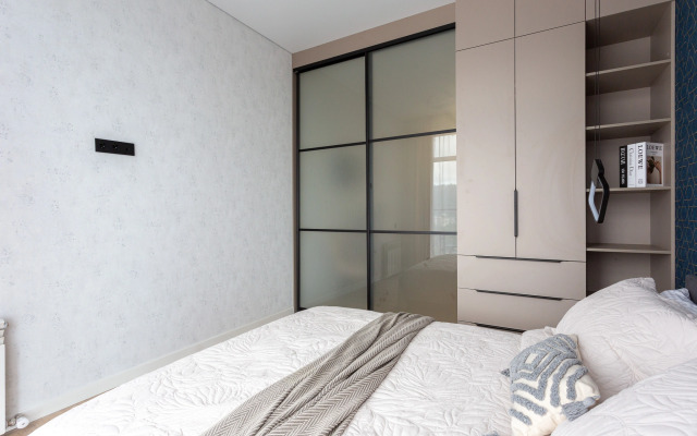 Stilnaya S Balkonom U Morya Alleya 272/3 Flat