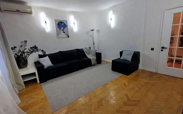 Квартира Дизайнерская в стилистике Семейный Лофт