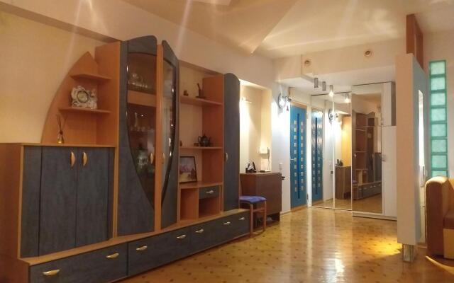 Kvartira V Tsentre G.baku, S Vidom Na More! Apartments