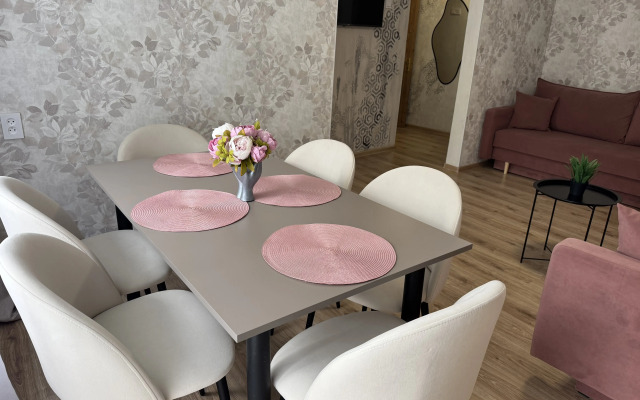 V samom Serdtse Kyonigsberga Flat