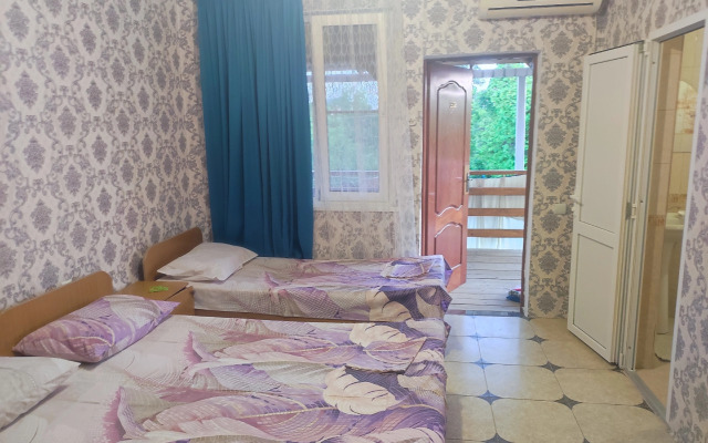 Emiliya Guest House