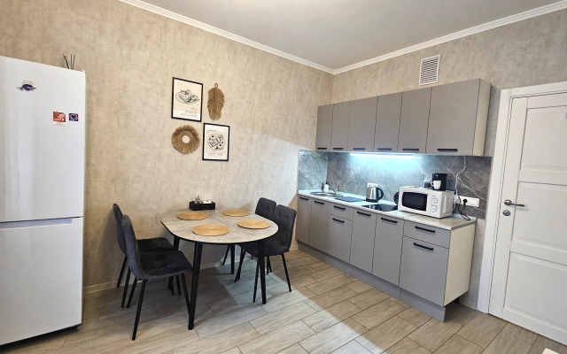 Uyutnaya Odnokomnatnaya C Balkonom Flat